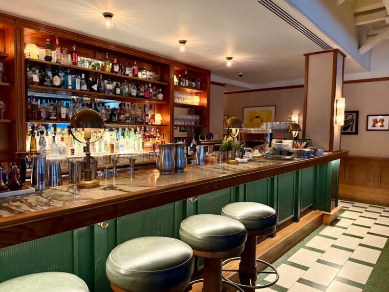 Nessa bar