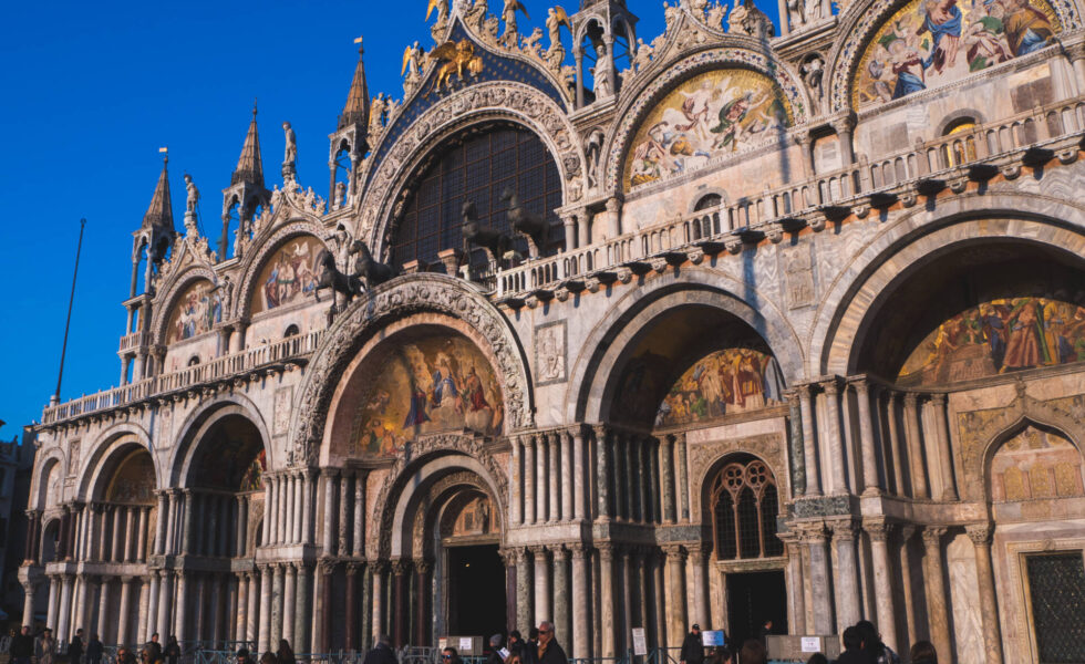 Stress-Free Holidays: Our Top Picks for 2025...
